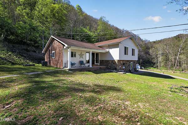 15 Acres of Land with Home for Sale in Coeburn, Virginia