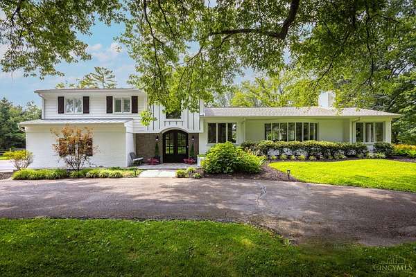 3.14 Acres of Land with Home for Sale in Indian Hill, Ohio
