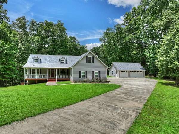 3.1 Acres of Land with Home for Sale in Mineral Bluff, Georgia