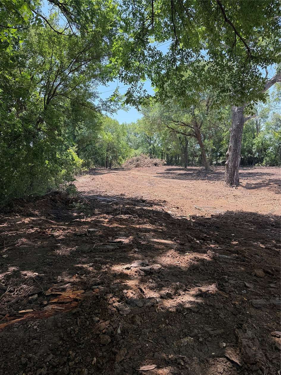 2.53 Acres of Residential Land for Sale in Granbury, Texas