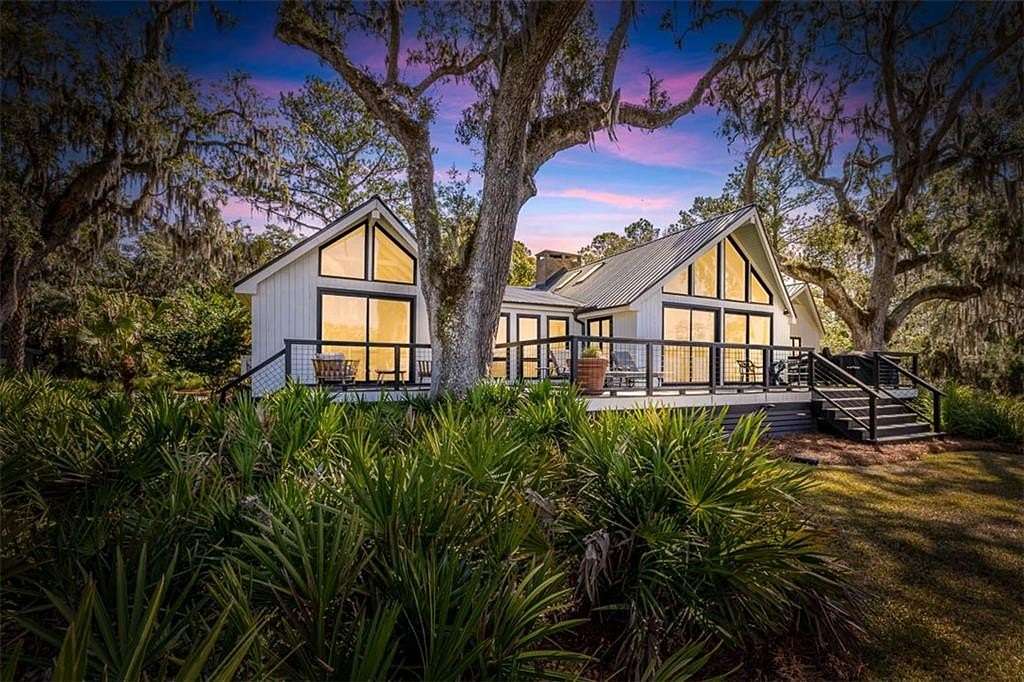 4.5 Acres of Land with Home for Lease in Saint Simons Island, Georgia