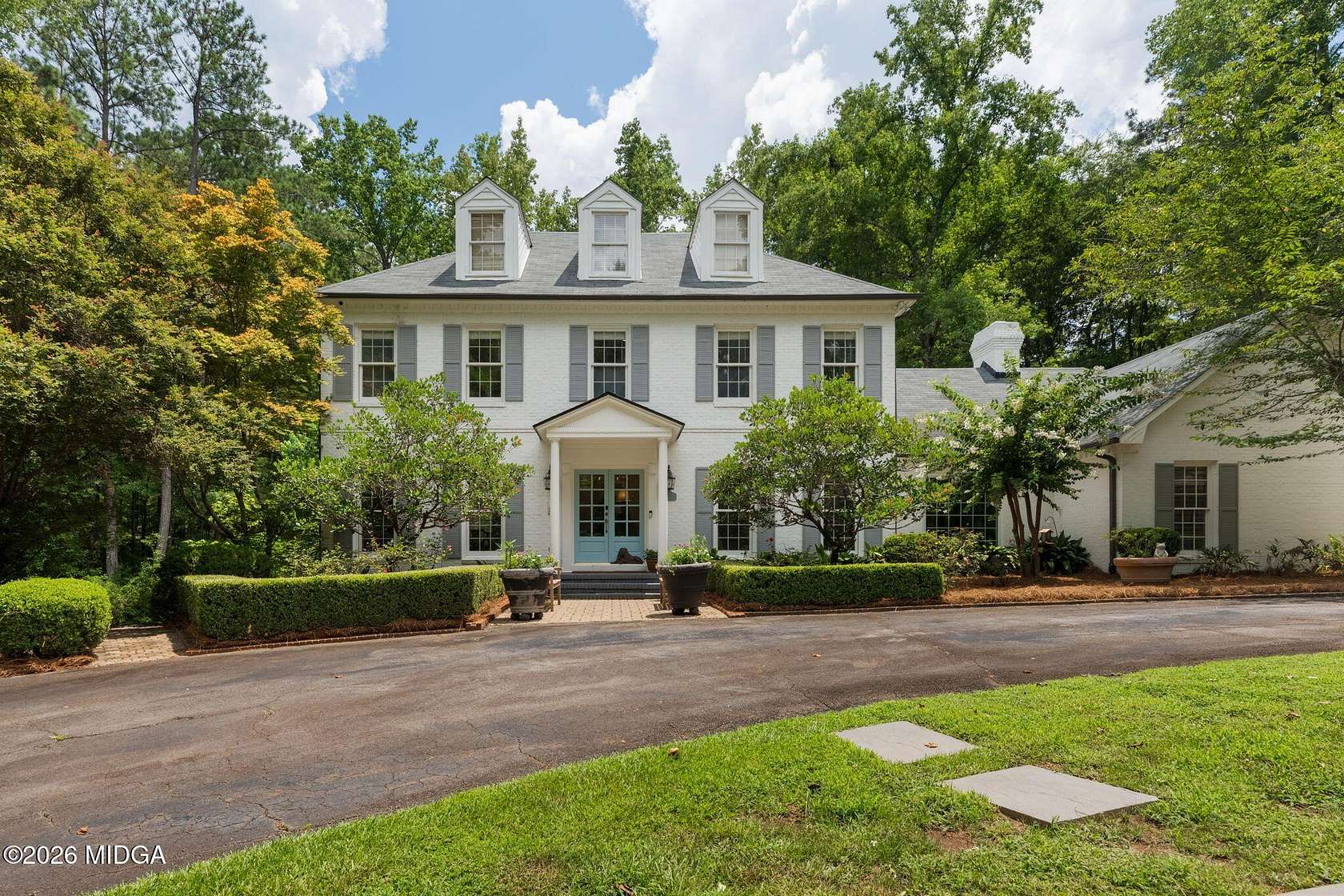 2.5 Acres of Land with Home for Sale in Macon, Georgia
