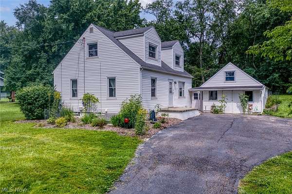 1.81 Acres of Land with Home for Sale in Tallmadge, Ohio