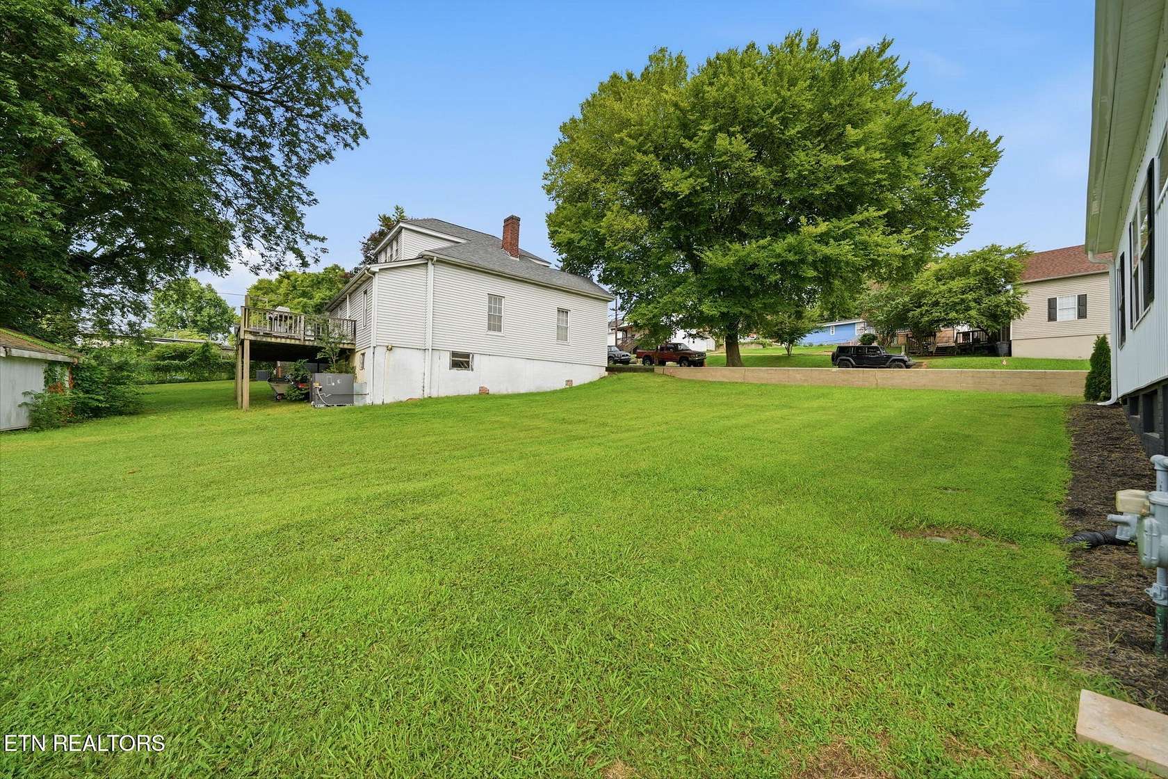 0.09 Acres of Mixed-Use Land for Sale in Lenoir City, Tennessee