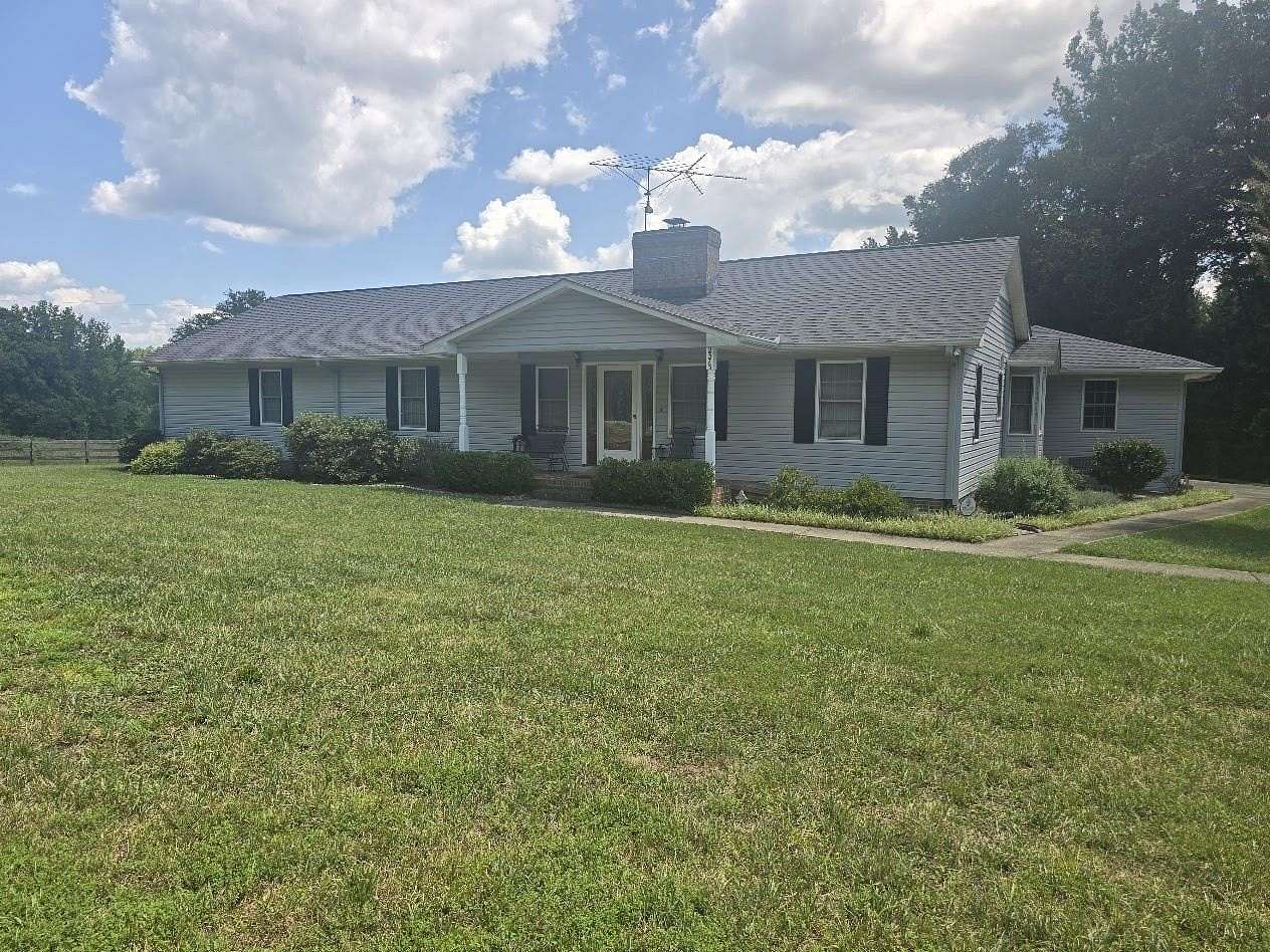 39 Acres of Recreational Land with Home for Sale in Jonesville, South Carolina
