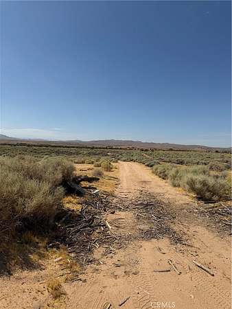 160 Acres of Land for Sale in Helendale, California