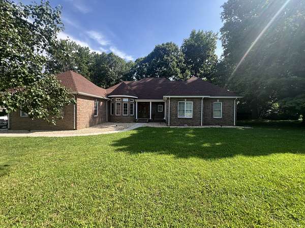 3.6 Acres of Land with Home for Sale in Manchester, Tennessee