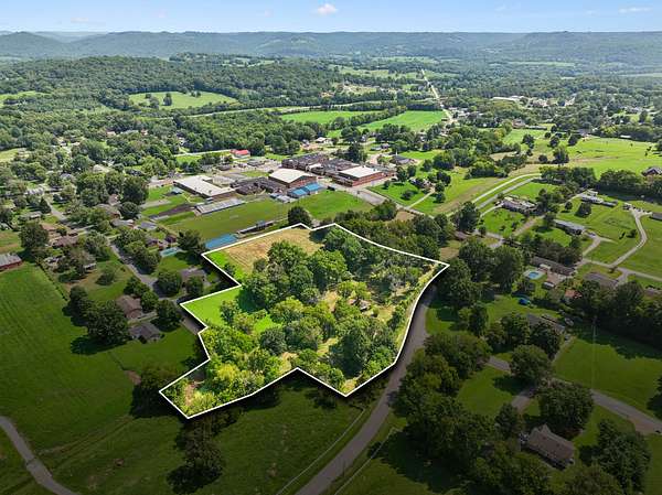 5.89 Acres of Residential Land for Sale in Gordonsville, Tennessee