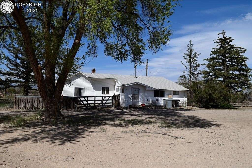 10 Acres of Land with Home for Sale in Penrose, Colorado