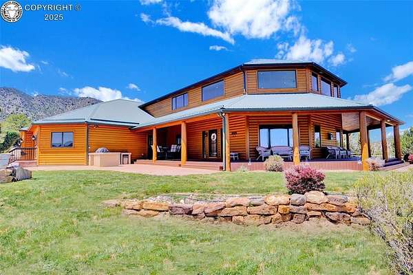 39.8 Acres of Land with Home for Sale in Cañon City, Colorado