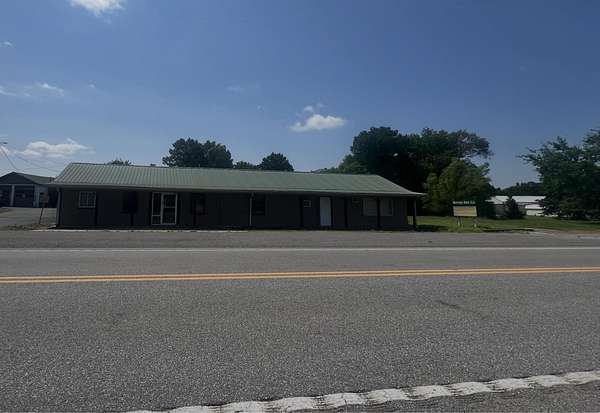 3 Acres of Improved Commercial Land for Sale in Murray, Kentucky