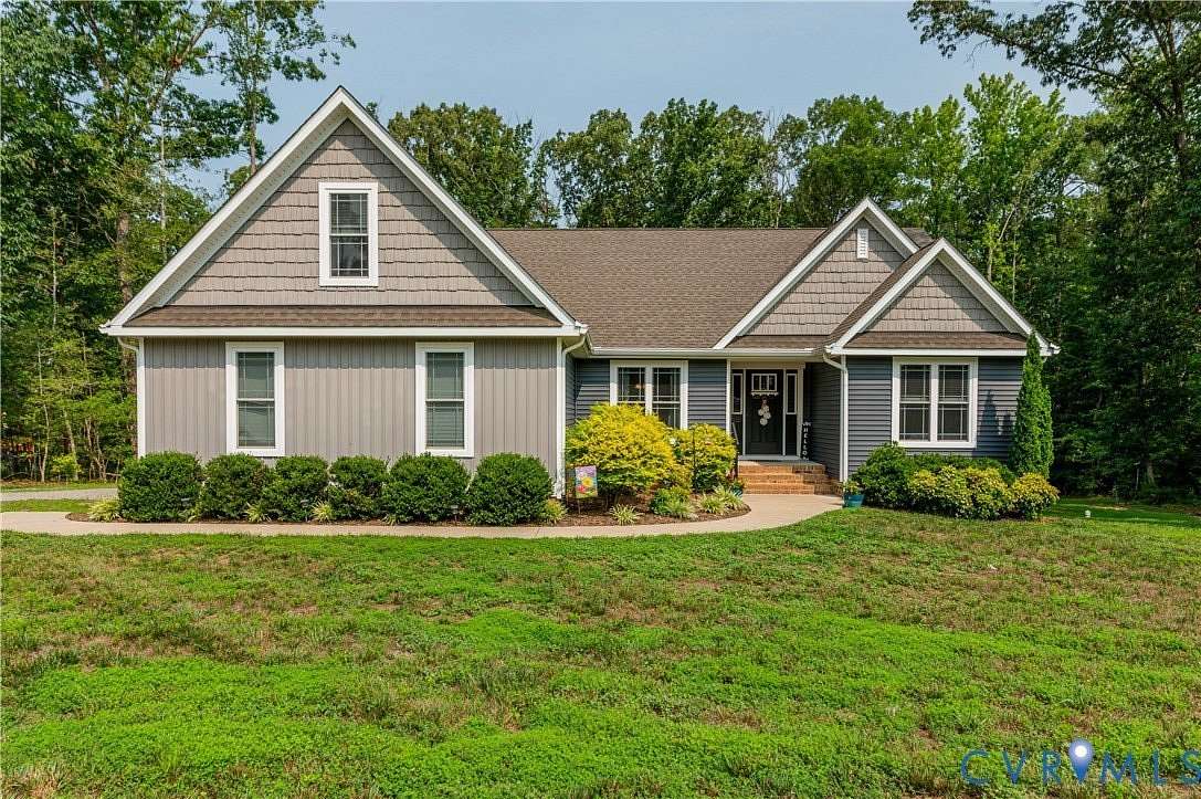 1.63 Acres of Land with Home for Sale in Sandy Hook, Virginia