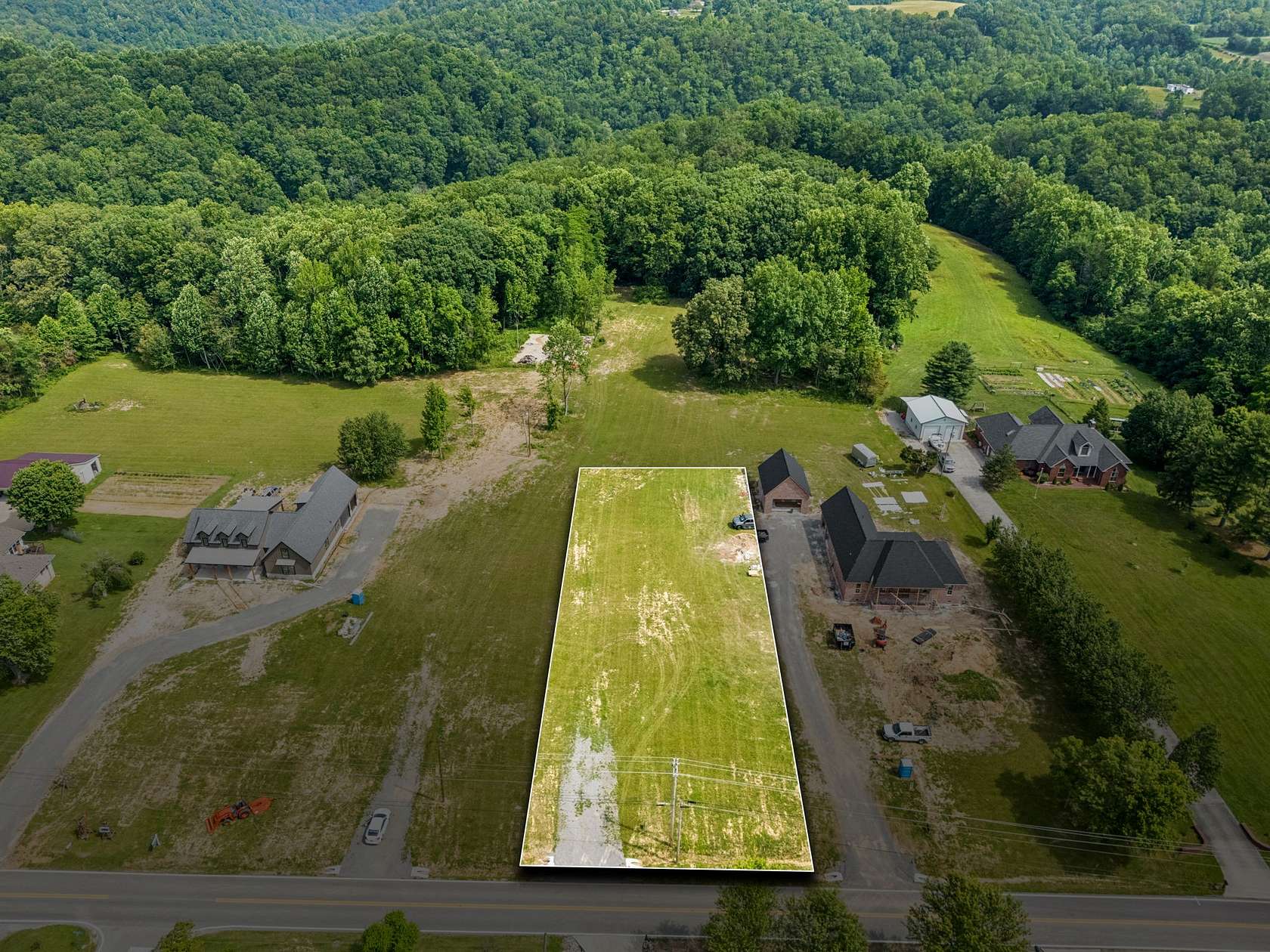 1 Acre of Residential Land for Sale in Smithville, Tennessee