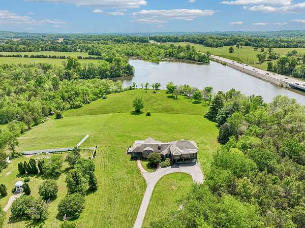 9 Acres of Improved Mixed-Use Land for Sale in Lebanon, Tennessee