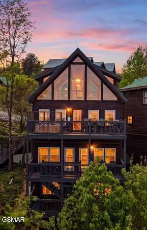 2.33 Acres of Land with Home for Sale in Gatlinburg, Tennessee