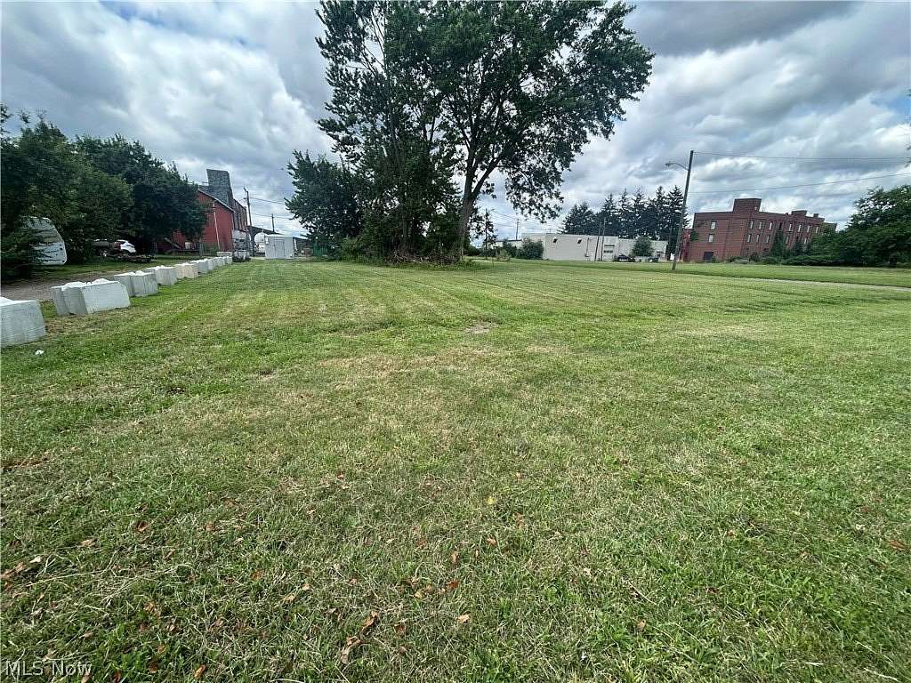0.33 Acres of Commercial Land for Sale in Canton, Ohio