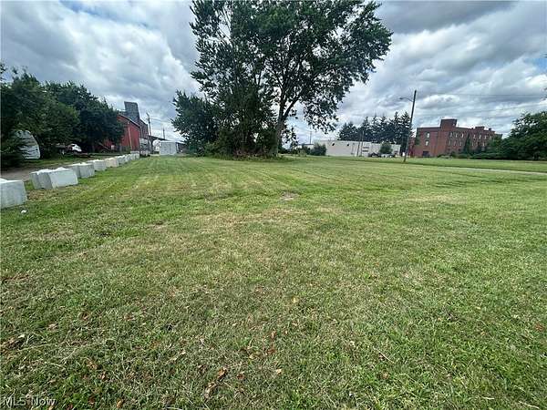0.33 Acres of Commercial Land for Sale in Canton, Ohio