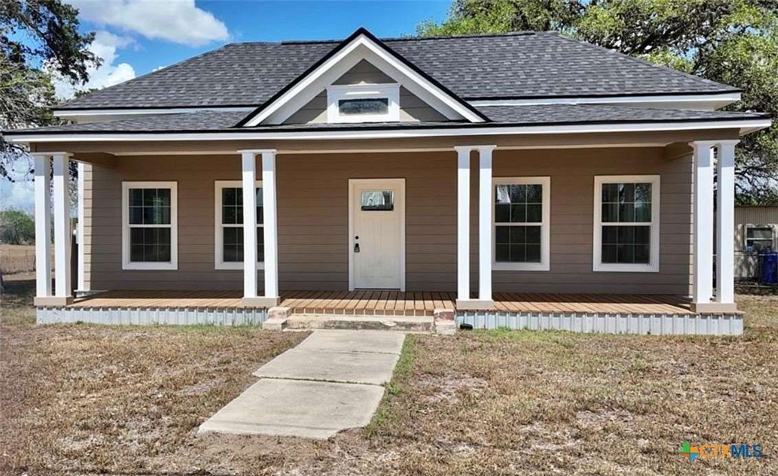 11 Acres of Land with Home for Sale in Yoakum, Texas