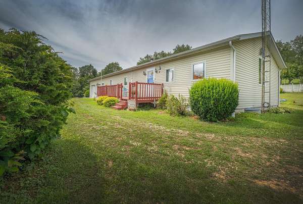 19.7 Acres of Land with Home for Sale in Howard, Ohio