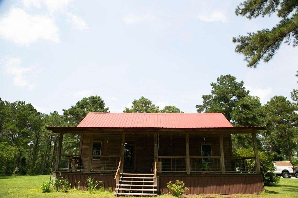 4.58 Acres of Land with Home for Sale in Fitzgerald, Georgia