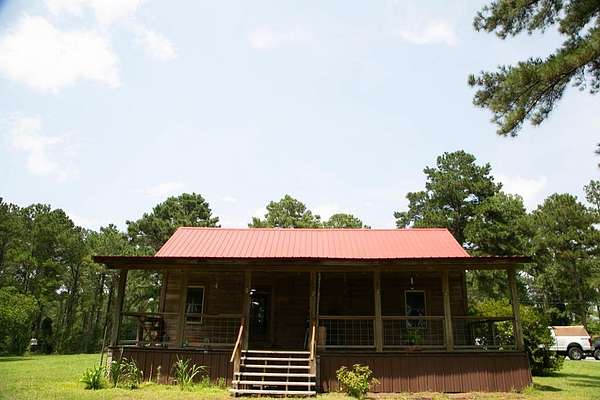 4.58 Acres of Land with Home for Sale in Fitzgerald, Georgia