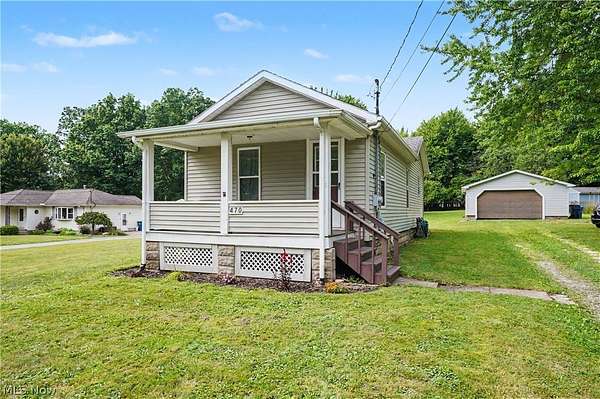 1.82 Acres of Land with Home for Sale in Girard, Ohio