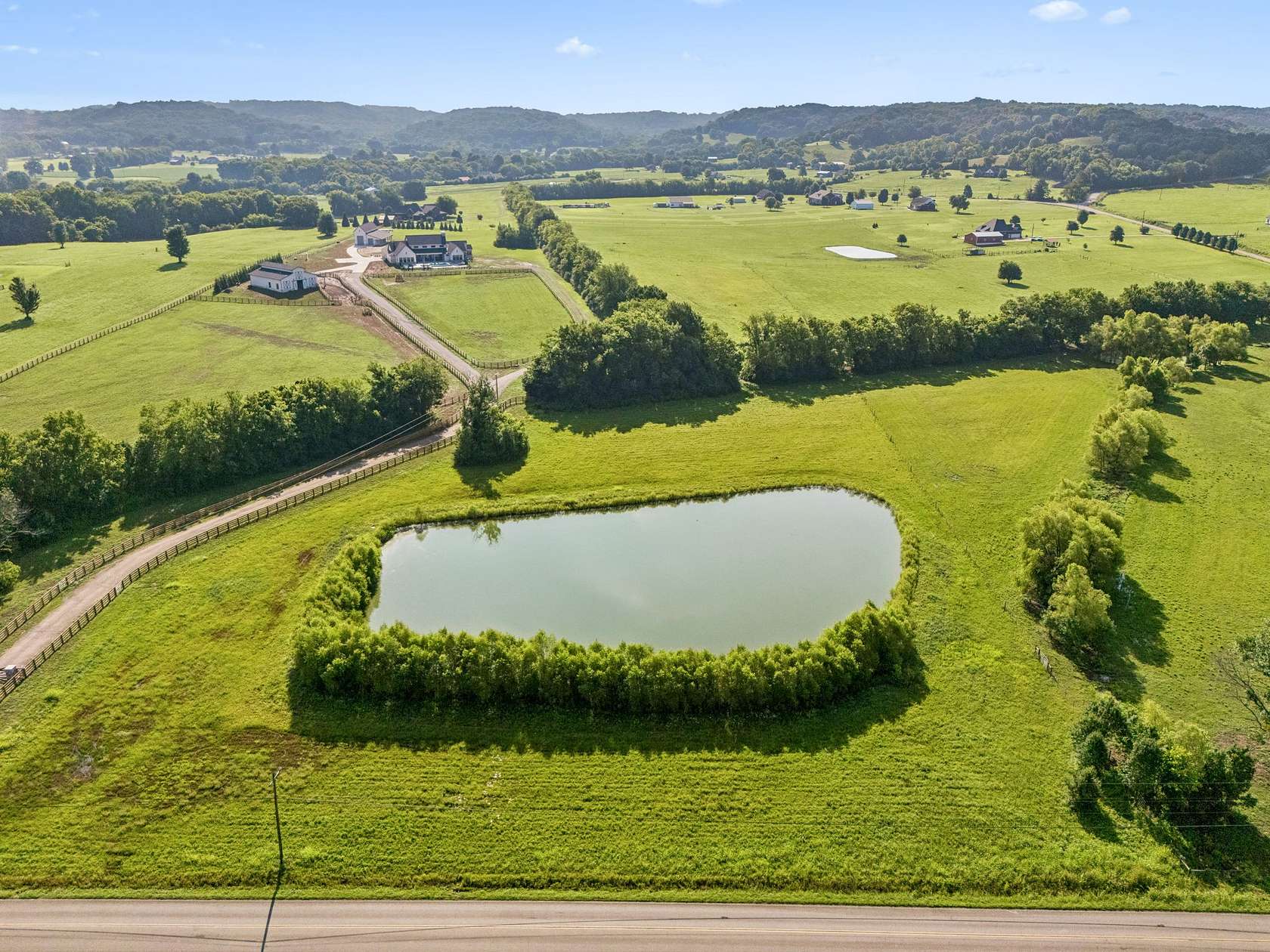 8 Acres of Residential Land for Sale in Columbia, Tennessee
