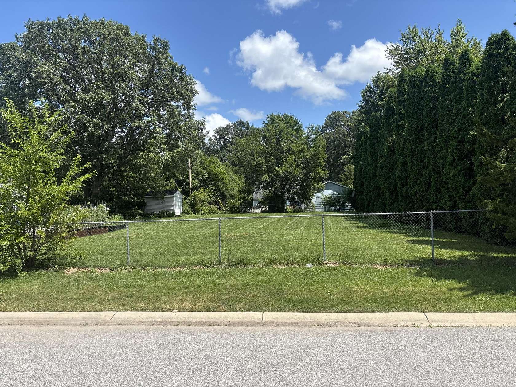 0.25 Acres of Residential Land for Sale in Valparaiso, Indiana