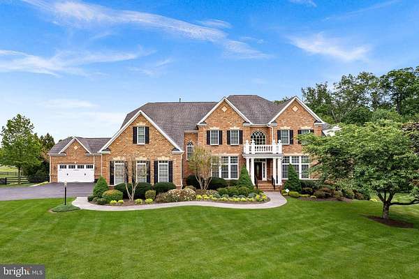 3.5 Acres of Land with Home for Sale in Leesburg, Virginia