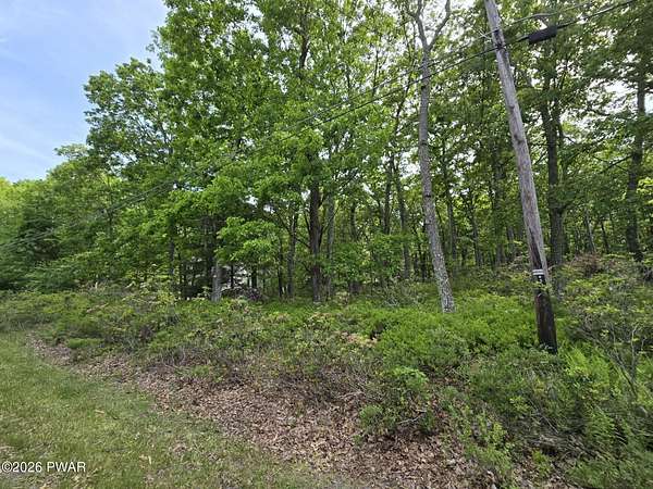 0.52 Acres of Residential Land for Sale in Hawley, Pennsylvania