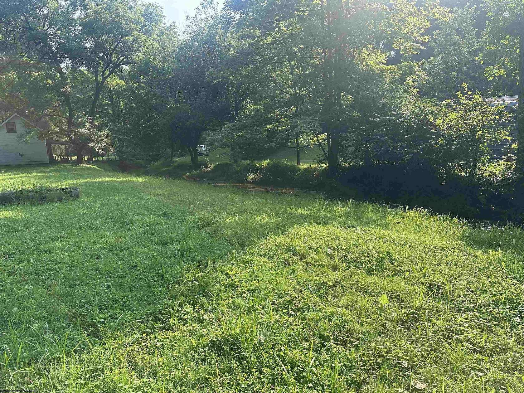 1 Acre of Residential Land for Sale in Rivesville, West Virginia