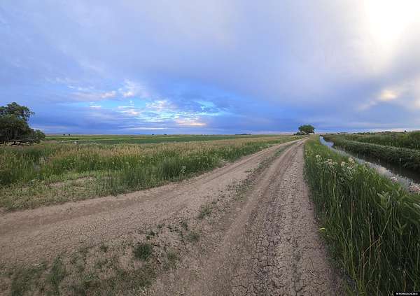 104 Acres of Land for Sale in Riverton, Wyoming