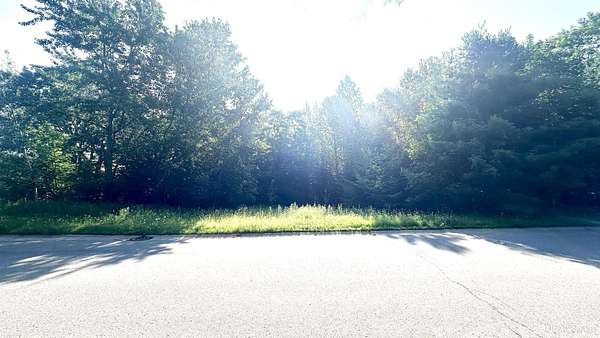 2 Acres of Residential Land for Sale in Marquette, Michigan