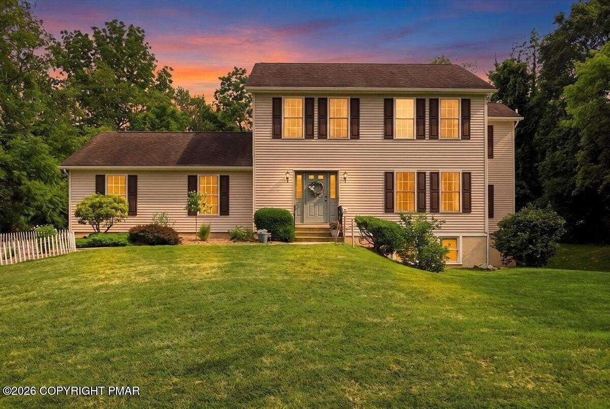 2.1 Acres of Land with Home for Sale in Saylorsburg, Pennsylvania