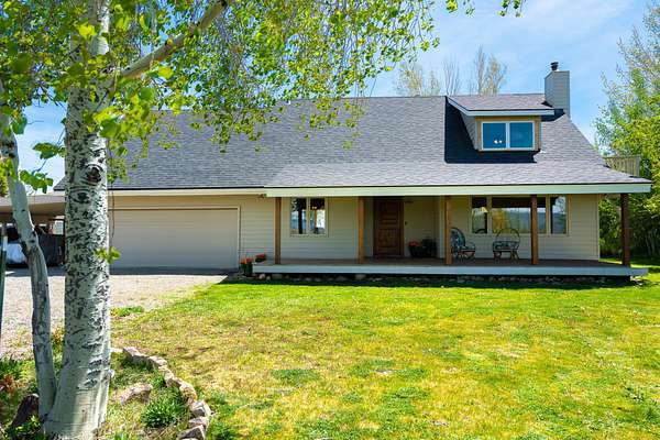 20 Acres of Agricultural Land with Home for Sale in Bellevue, Idaho