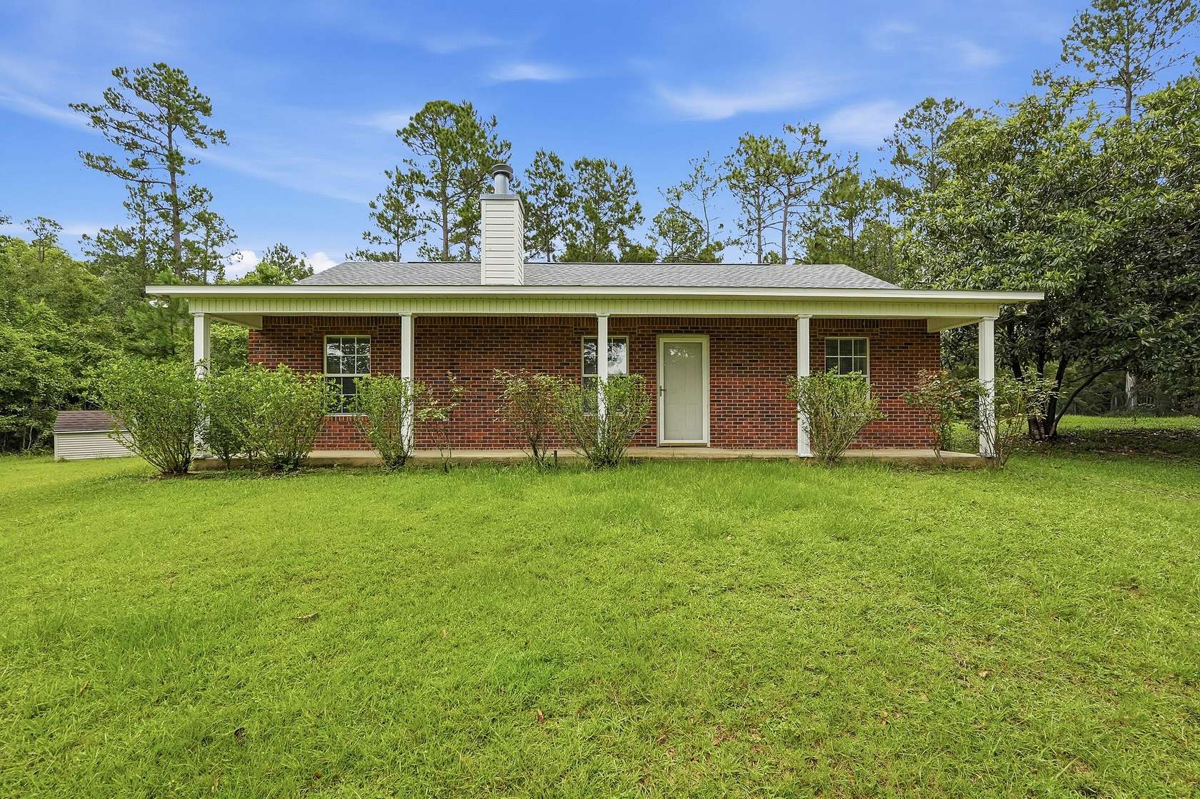 2 Acres of Land with Home for Lease in DeFuniak Springs, Florida