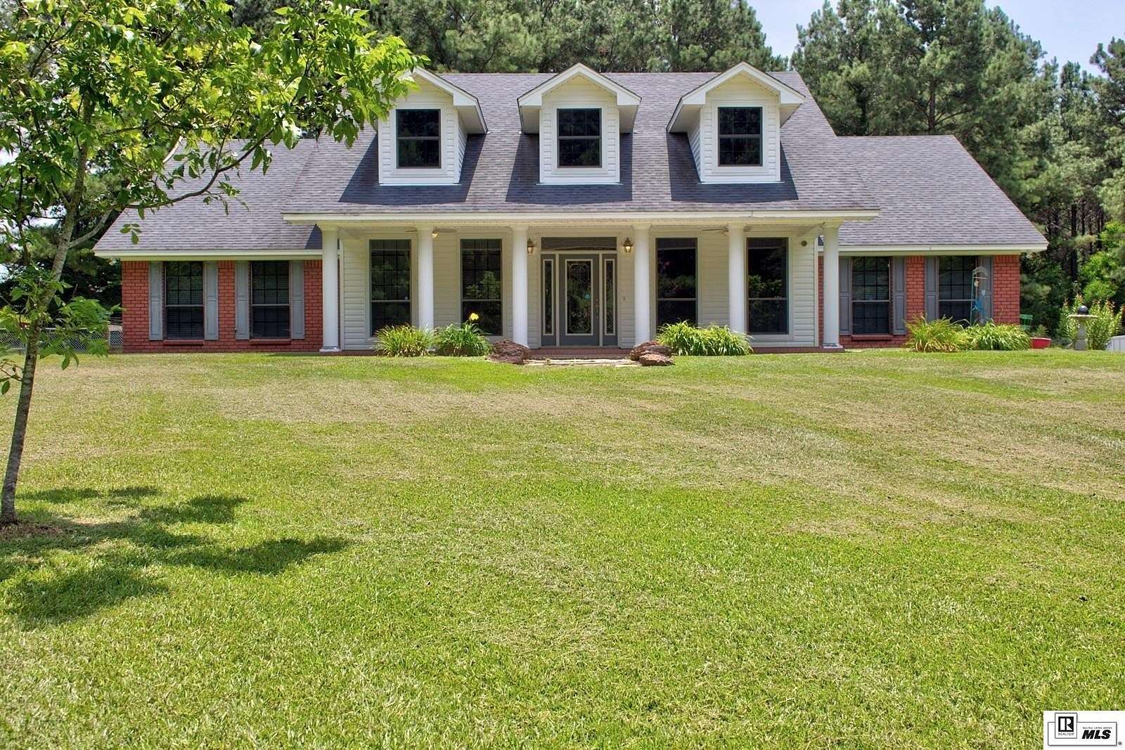 41.5 Acres of Land with Home for Sale in Farmerville, Louisiana