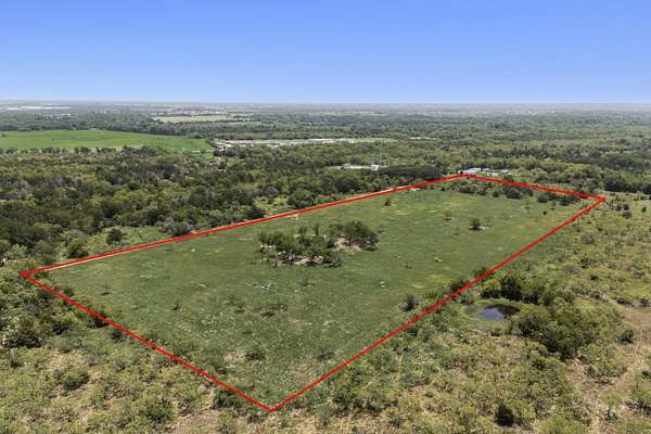 10 Acres of Land for Sale in Terrell, Texas