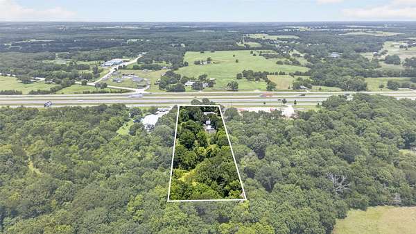 3.38 Acres of Mixed-Use Land for Sale in Greenville, Texas