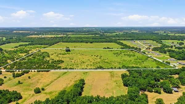 20 Acres of Agricultural Land for Sale in Poolville, Texas