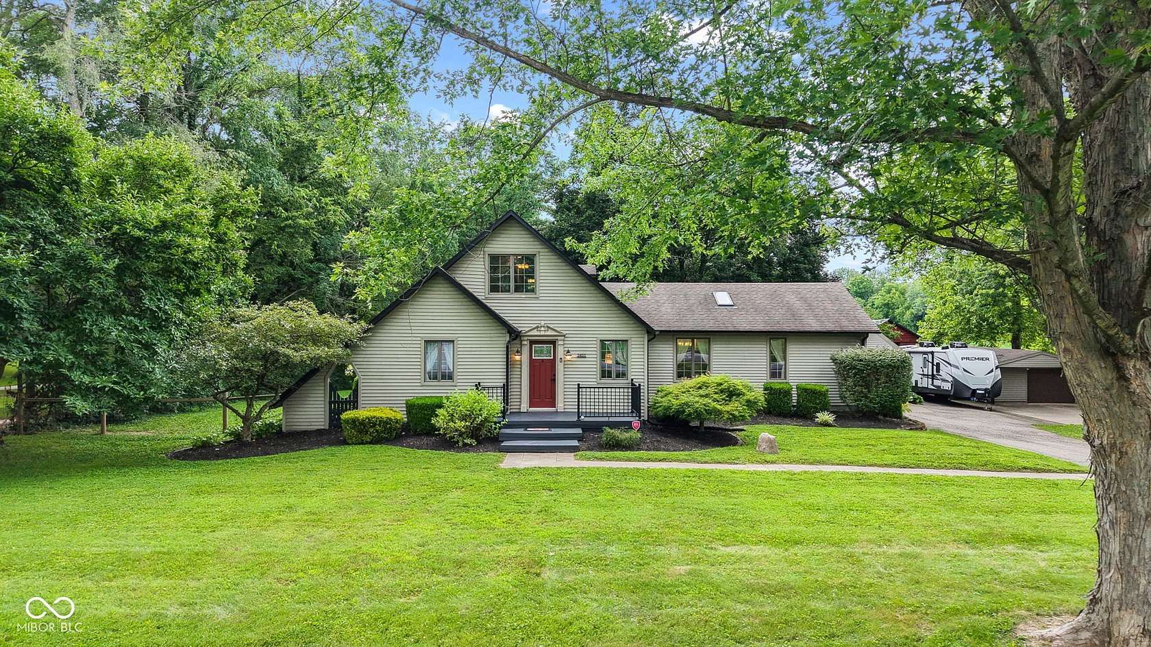 8.34 Acres of Land with Home for Sale in Anderson, Indiana