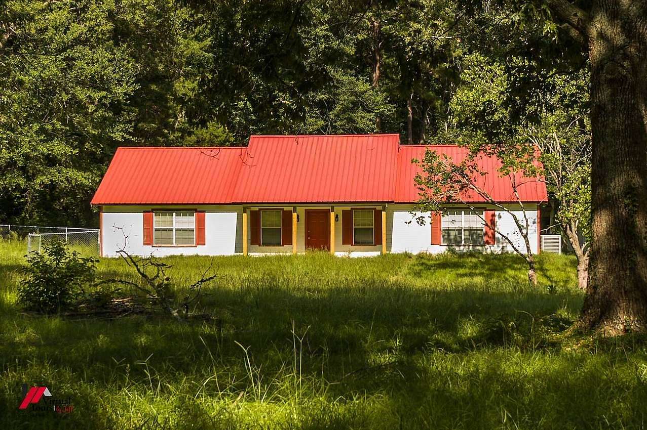 2.75 Acres of Land with Home for Sale in Keithville, Louisiana