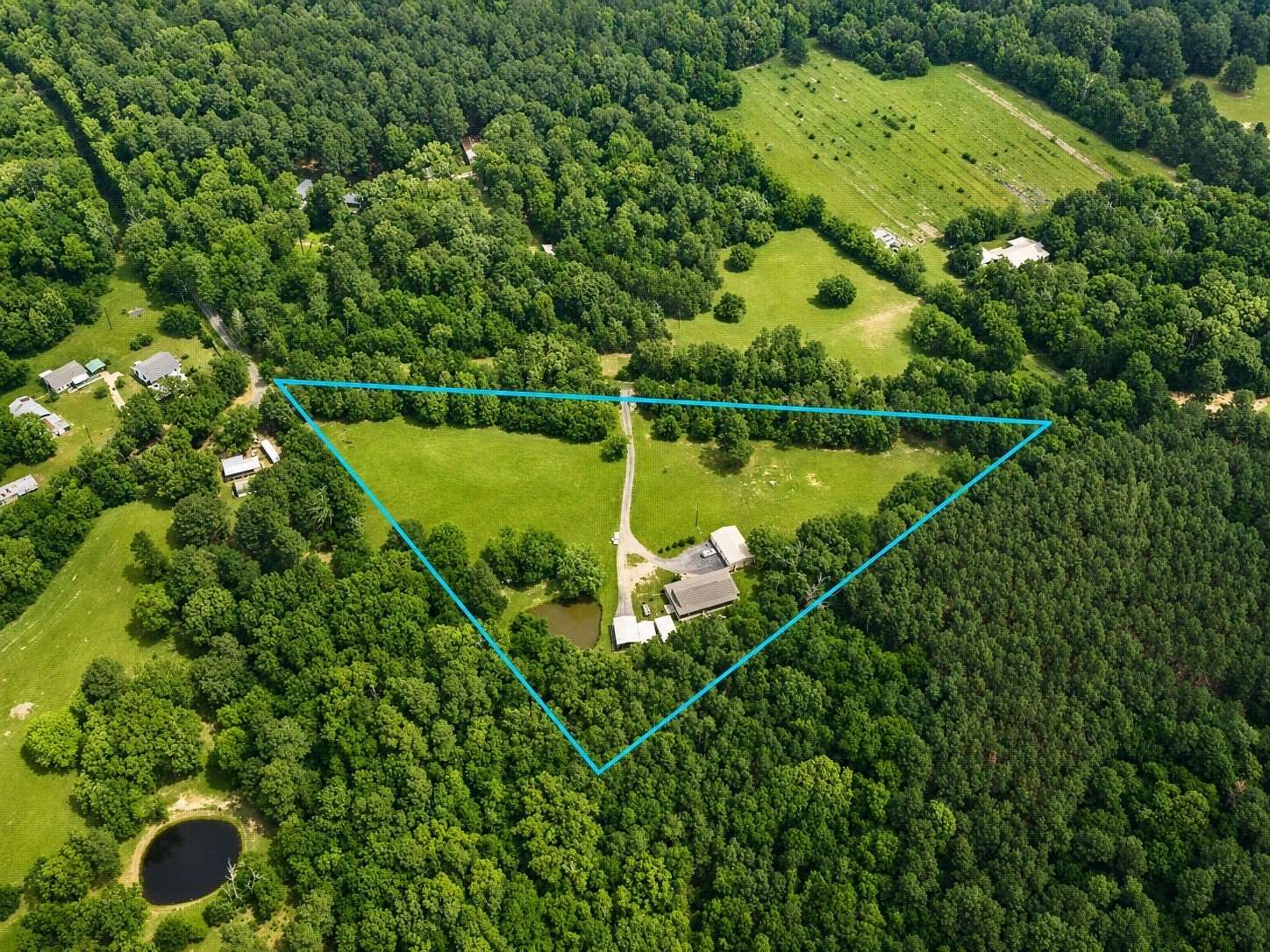 6.87 Acres of Land with Home for Sale in Mount Vernon, Texas