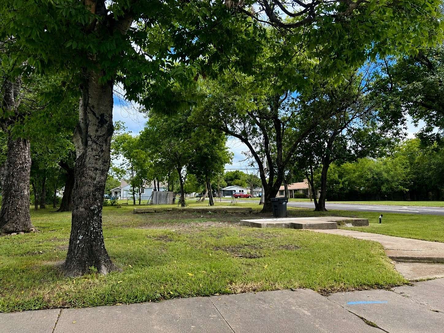 0.13 Acres of Residential Land for Sale in Corsicana, Texas