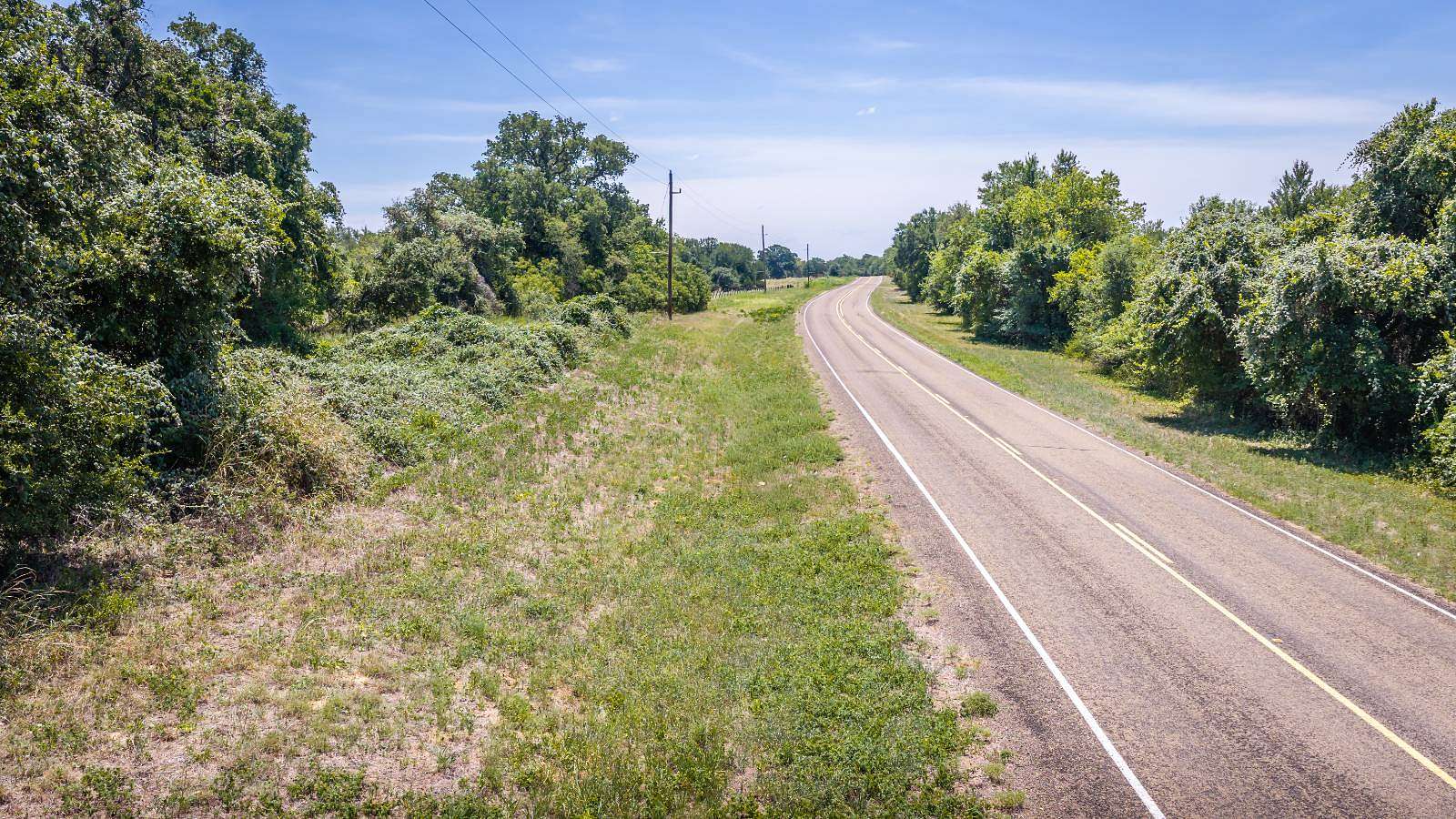 10 Acres of Recreational Land for Sale in Calvert, Texas
