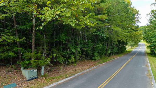 5 Acres of Residential Land for Sale in Charleston, Tennessee