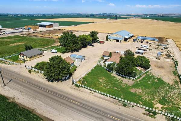 8.75 Acres of Land with Home for Sale in Parma, Idaho