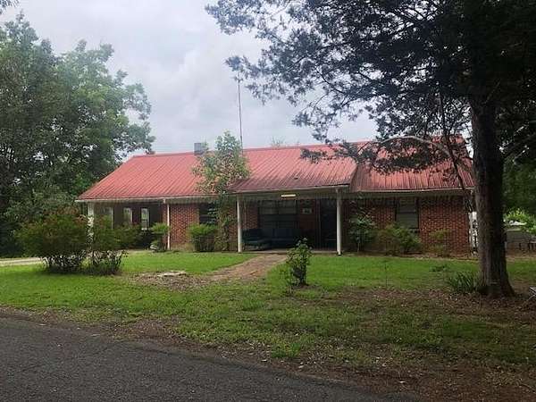 4 Acres of Land with Home for Sale in Carbon Hill, Alabama
