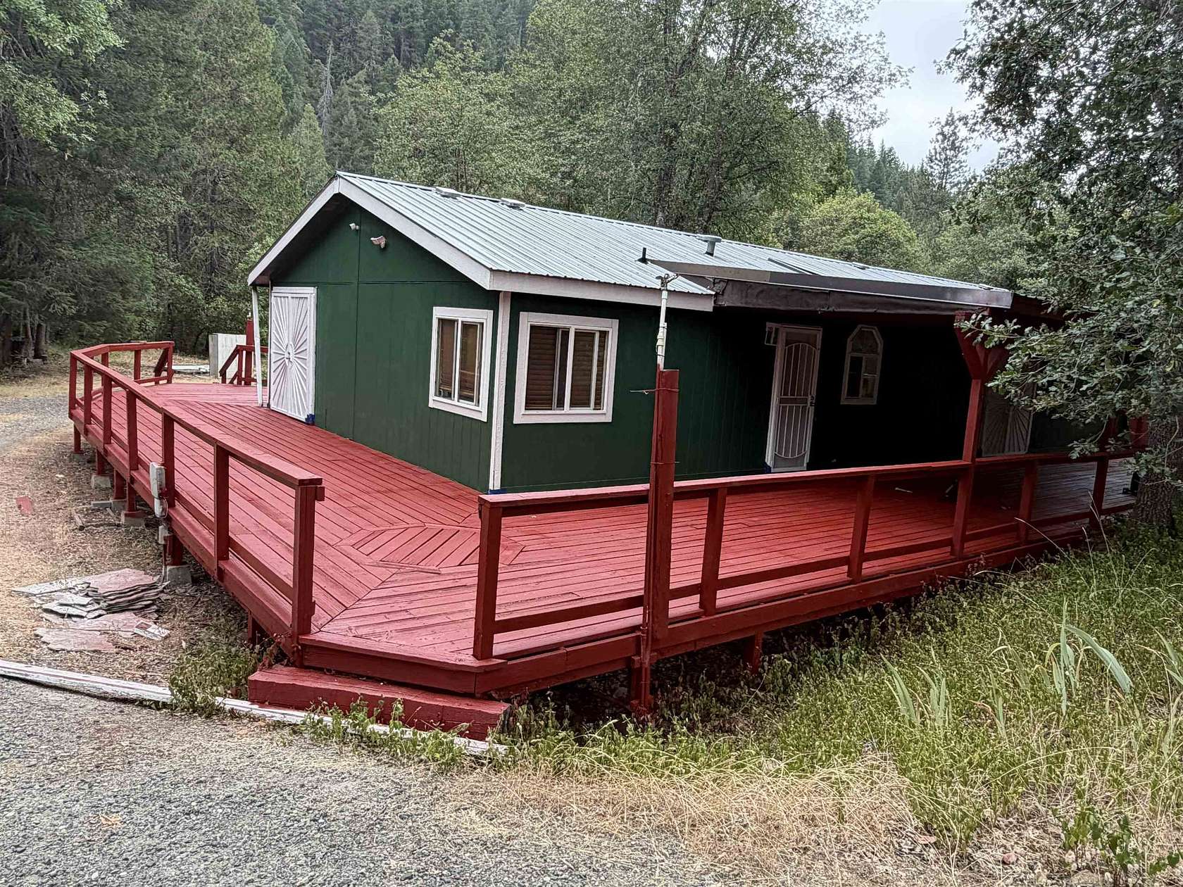 10 Acres of Land with Home for Sale in Seiad Valley, California
