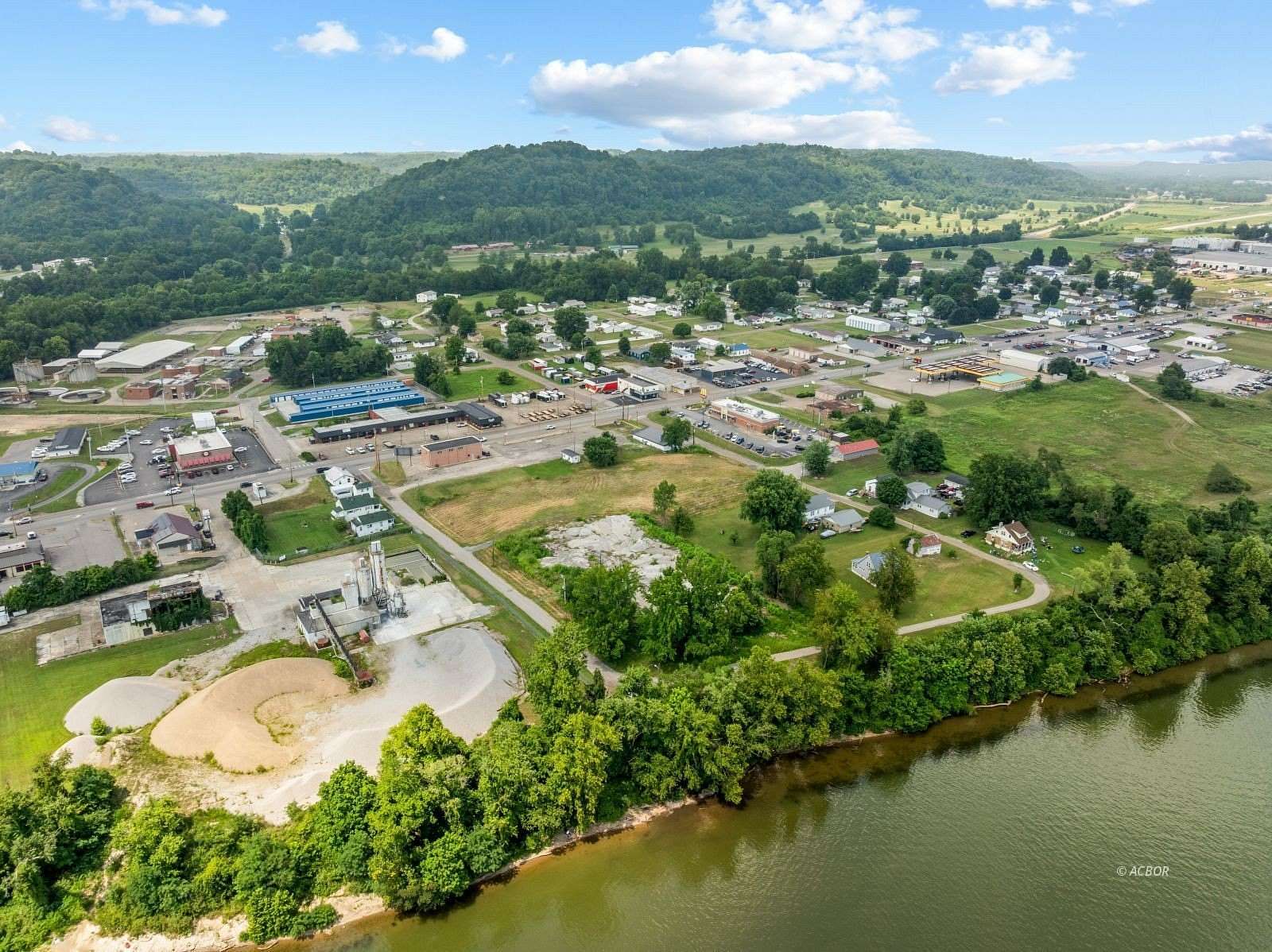 3.9 Acres of Mixed-Use Land for Sale in Gallipolis, Ohio